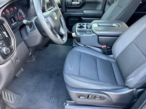 Used 2023 Chevrolet Silverado 1500 Custom image 6