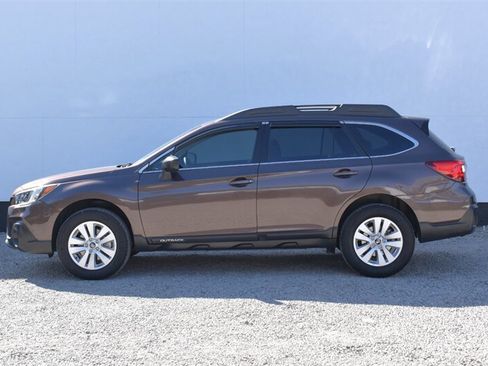 Used 2019 Subaru Outback 2.5i AWD/4WD image 9