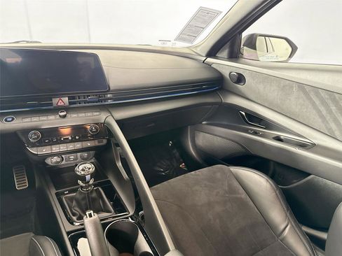 Used 2024 Hyundai Elantra N image 30