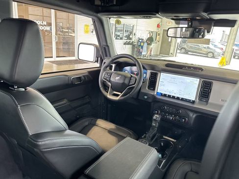 New 2025 Ford Bronco Outer Banks image 18