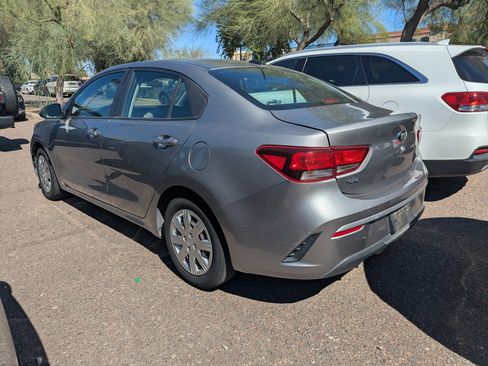 Certified 2021 Kia Rio S image 4