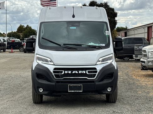 New 2026 RAM ProMaster 3500 w/ Quick Order Package 22G SLT image 8