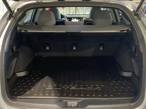 Certified 2025 Subaru Outback Premium AWD/4WD image 34