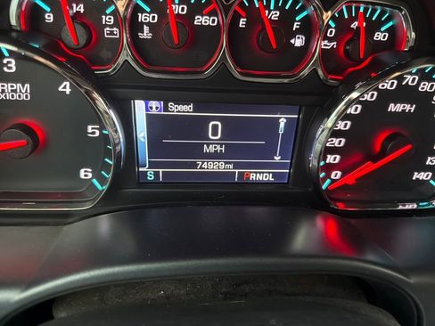 Used 2017 Chevrolet Silverado 1500 LT w/ Texas Edition image 18