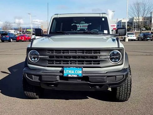 Used 2023 Ford Bronco Outer Banks image 3