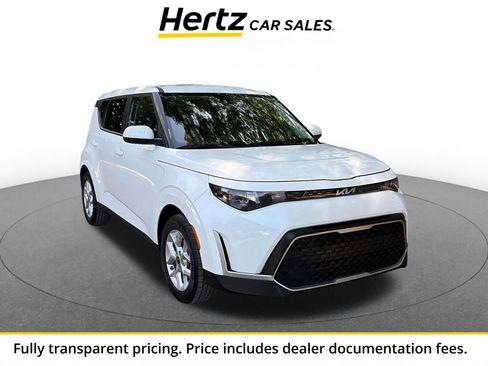 Used 2025 Kia Soul LX w/ LX Technology Package FWD image 1
