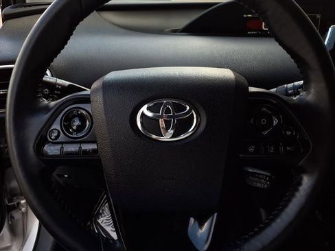 Certified 2019 Toyota Prius XLE image 13