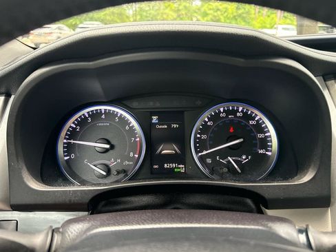 Used 2018 Toyota Highlander XLE FWD image 29