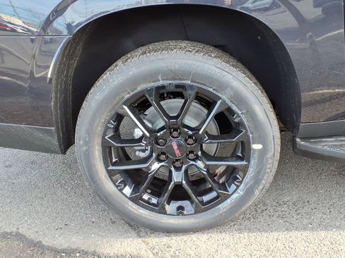 New 2026 GMC Yukon XL Elevation image 7