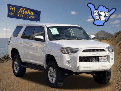 Used 2022 Toyota 4Runner SR5 RWD image 6
