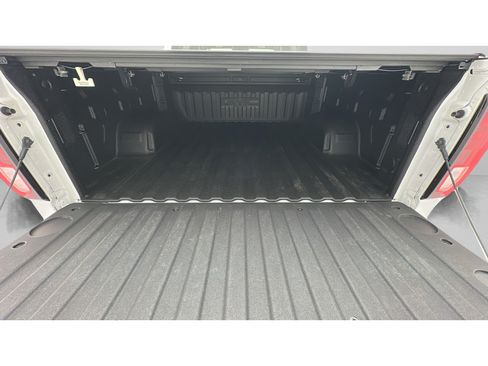 Used 2024 GMC Sierra 1500 Elevation w/ LPO, GMC Protection Package AWD/4WD image 8