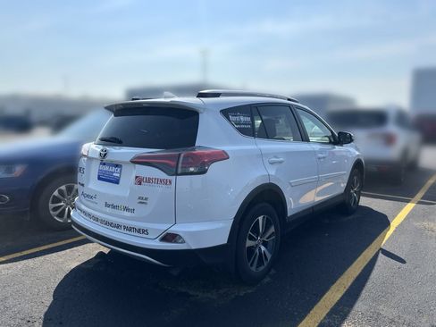 Used 2016 Toyota RAV4 XLE w/ Protection Package AWD/4WD image 3