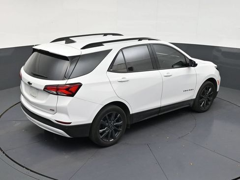 Used 2024 Chevrolet Equinox RS FWD image 16
