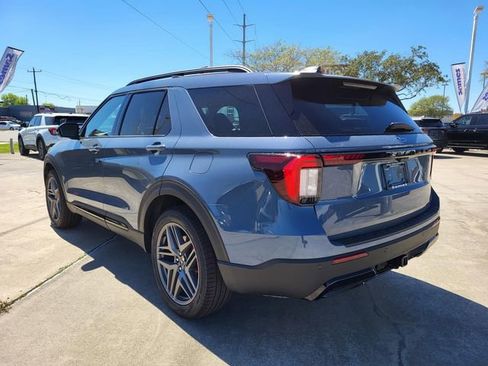 New 2026 Ford Explorer ST-Line w/ ST-Line Street Pack image 9