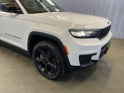 Used 2023 Jeep Grand Cherokee L Altitude image 46