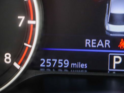 Used 2024 Nissan Altima 2.5 SR image 16