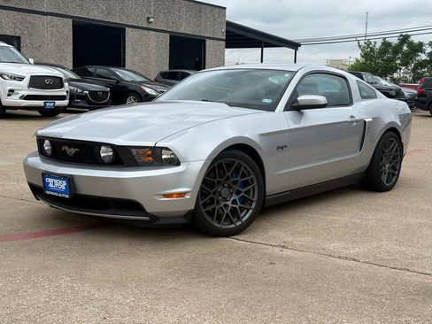 Used 2012 Ford Mustang GT Premium w/ Security Pkg image 3