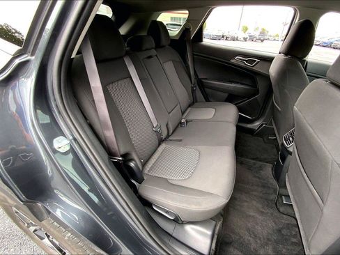 Used 2024 Kia Sportage LX FWD image 23