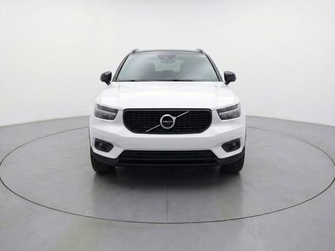 Used 2021 Volvo XC40 T5 R-Design w/ Protection Package Premier image 34
