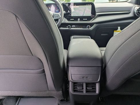 New 2026 Chevrolet Equinox LT FWD image 25