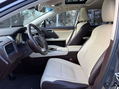 Used 2019 Lexus RX 350L w/ Premium Package image 13