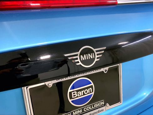 Used 2019 MINI Cooper S w/ Signature Upholstery Package image 29