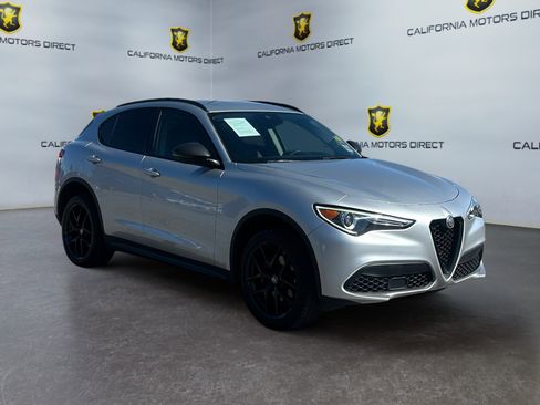 Used 2020 Alfa Romeo Stelvio w/ Nero Edizione image 7