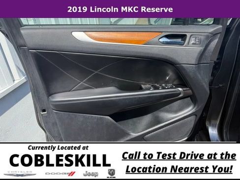Used 2019 Lincoln MKC Reserve w/ MKC Climate Package AWD/4WD image 8