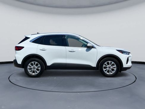 Used 2023 Ford Escape Active w/ Tech Pack #2 AWD/4WD image 8