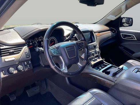 Used 2018 GMC Yukon Denali w/ Open Road Package AWD/4WD image 13