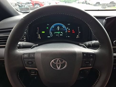 Certified 2025 Toyota Camry SE w/ Convenience Package AWD/4WD image 18