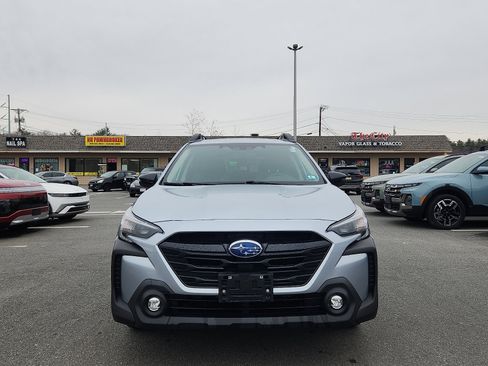 Used 2023 Subaru Outback Onyx Edition XT AWD/4WD image 8