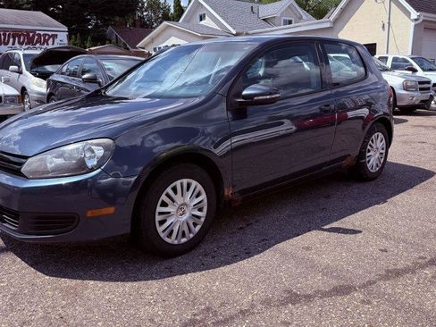 Used 2010 Volkswagen Golf 2-Door FWD image 1