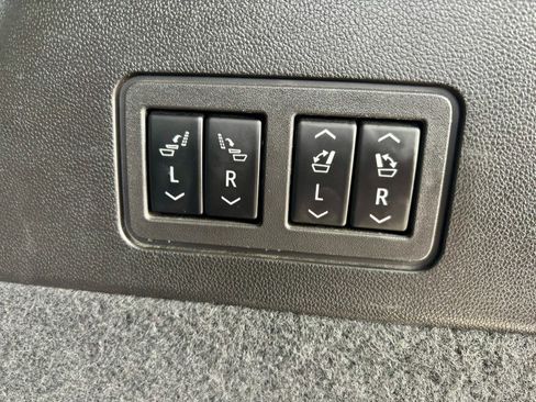 Used 2020 Cadillac XT6 Sport image 29