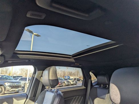 Used 2022 Ford Edge ST w/ Equipment Group 401A image 24