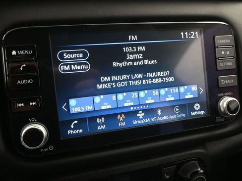 Used 2023 Nissan Kicks SR w/ SR Premium Package image 18