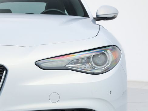 Used 2023 Alfa Romeo Giulia Ti w/ Active Assist Plus Package RWD image 8