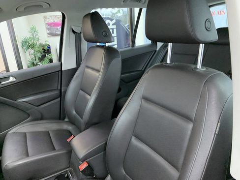 Used 2017 Volkswagen Tiguan S AWD/4WD image 10