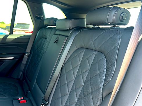 New 2026 BMW X5 sDrive40i w/ M Sport Package RWD image 17