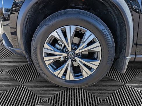 Certified 2023 Nissan Rogue SV image 9