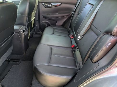 Used 2022 Nissan Rogue Sport SL w/ Premium Package image 27