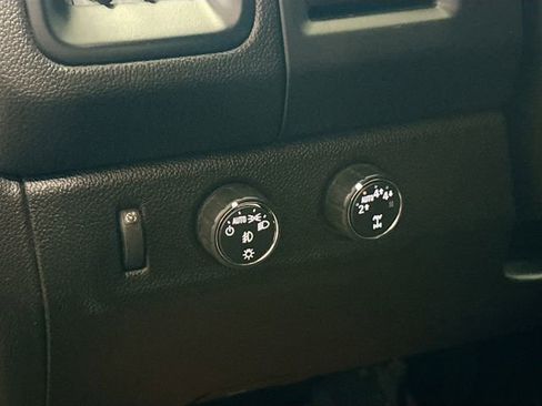 Used 2019 Chevrolet Colorado LT w/ LT Convenience Package image 11