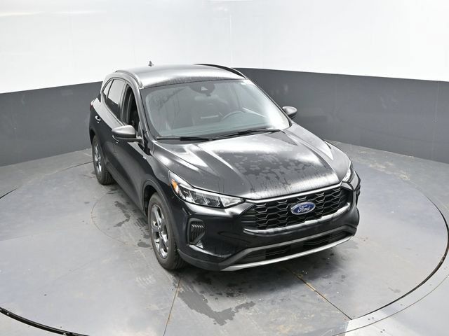 Used 2025 Ford Escape ST-Line FWD image 41