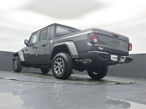 New 2025 Jeep Gladiator Sport image 41