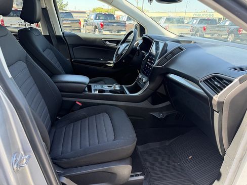 Used 2022 Ford Edge SE w/ Black Appearance Package AWD/4WD image 15