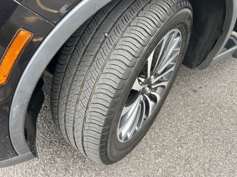 Used 2023 Lincoln Aviator AWD w/ Premium Package image 23