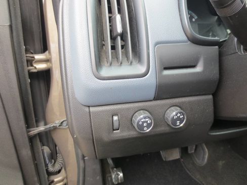 Used 2016 Chevrolet Colorado Z71 image 10