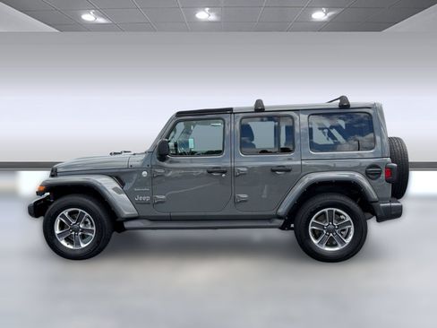 Used 2021 Jeep Wrangler Unlimited Sahara AWD/4WD image 2