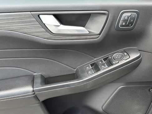 Used 2023 Ford Escape Platinum w/ Premium Technology Package AWD/4WD image 24