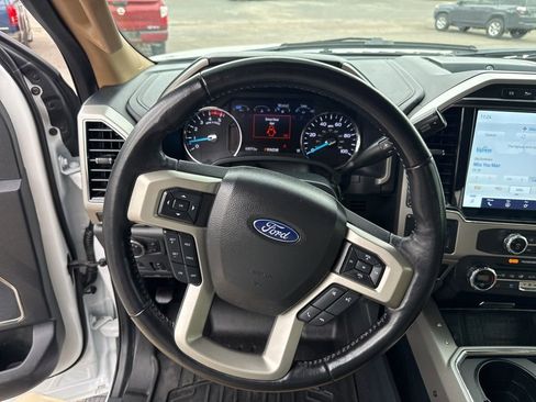 Used 2022 Ford F250 Lariat w/ Lariat Ultimate Package image 23